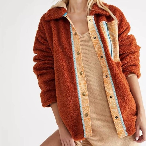 Free People Jackets & Blazers - Free People This And That Cardi fleece jacket